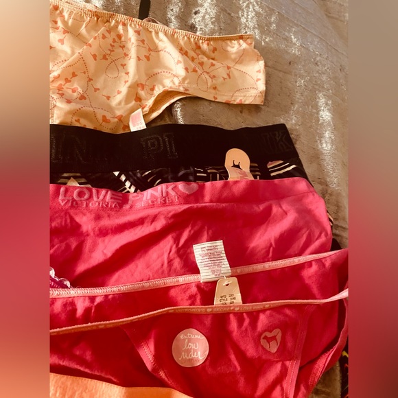 **SOLD** - Picture 4 of 7